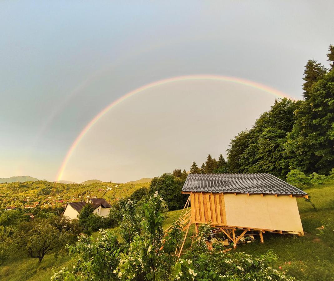 Rainbow Chalet Bran  Luaran gambar
